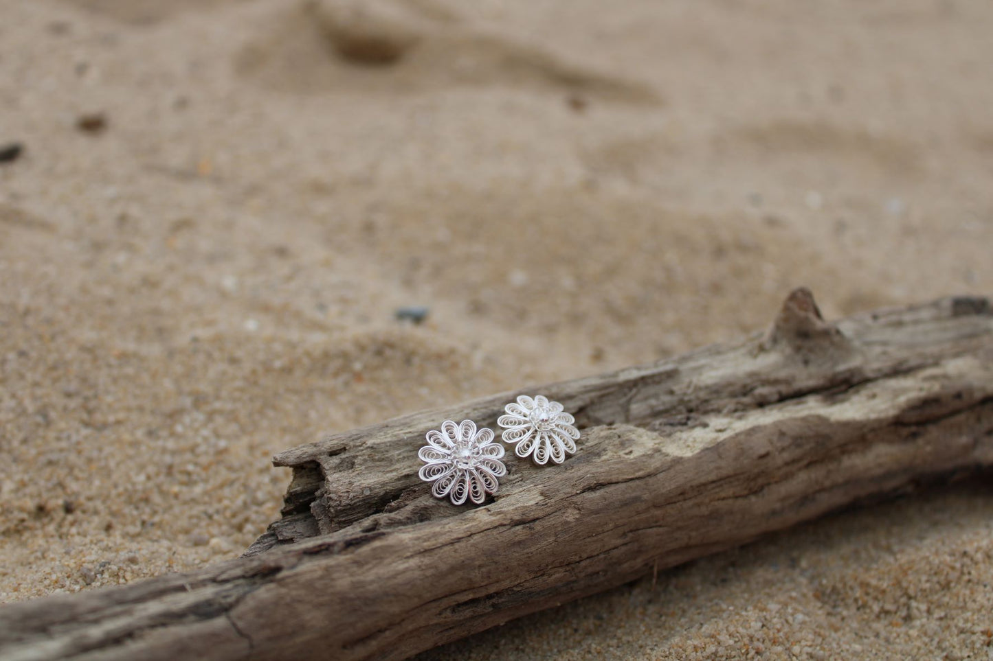 Flower Filigree Stud Earrings