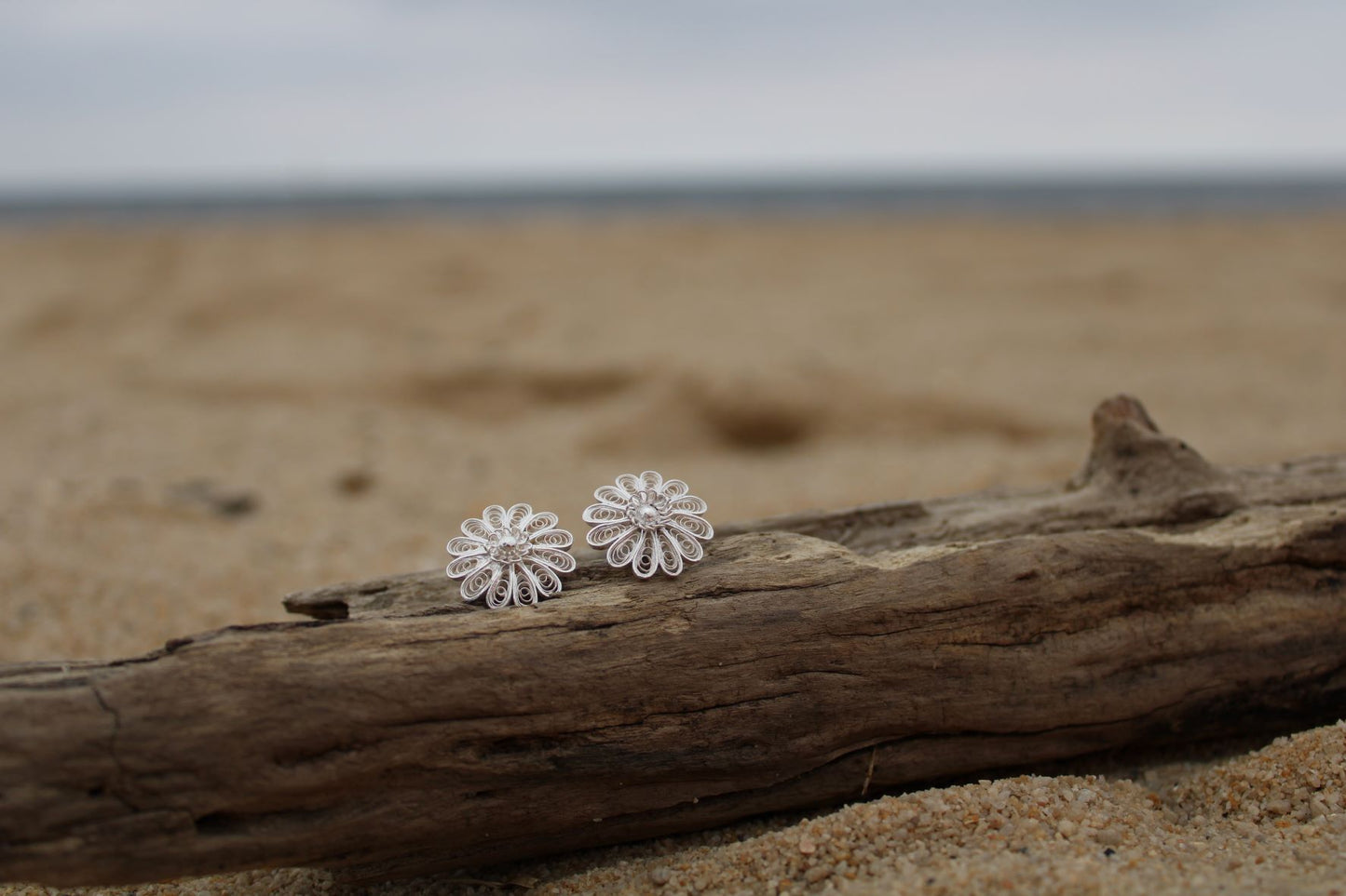 Flower Filigree Stud Earrings